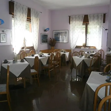 Garni Rosa Hotel 3*