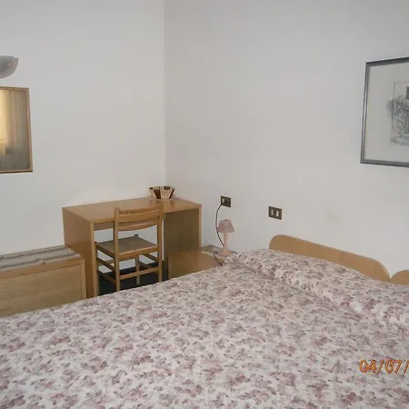 Garni Rosa Hotel 3*